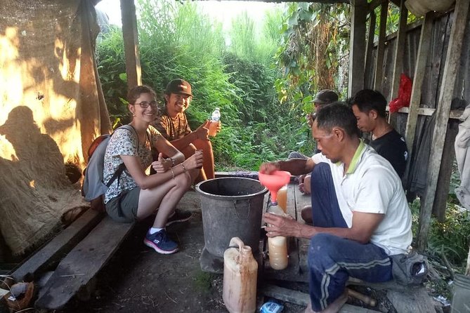 coconut wine and coffee safary tour - Stop 2 at Bresela: tuak made in the rice fields