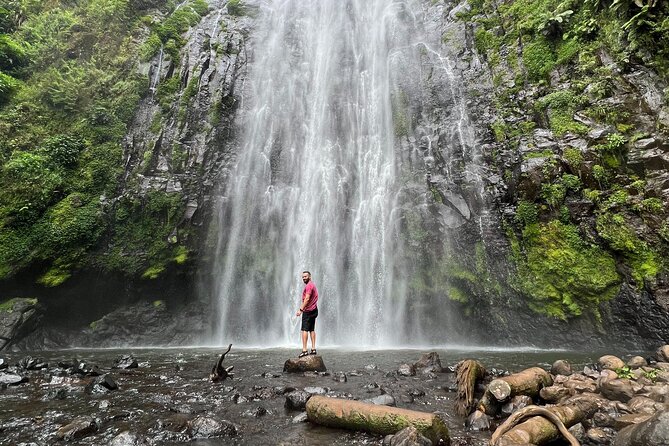 Maasai village visit, Materuni waterfalls & coffee experience - Rundugai Maasai Village: tradition shown by the people who live it