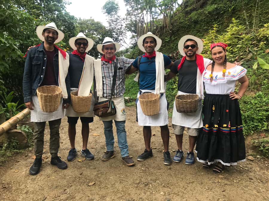 Medellín: Guatape Village with Coffee and Fruit Tasting Tour - Should you book the Medellín to Guatapé coffee and fruit tasting tour?