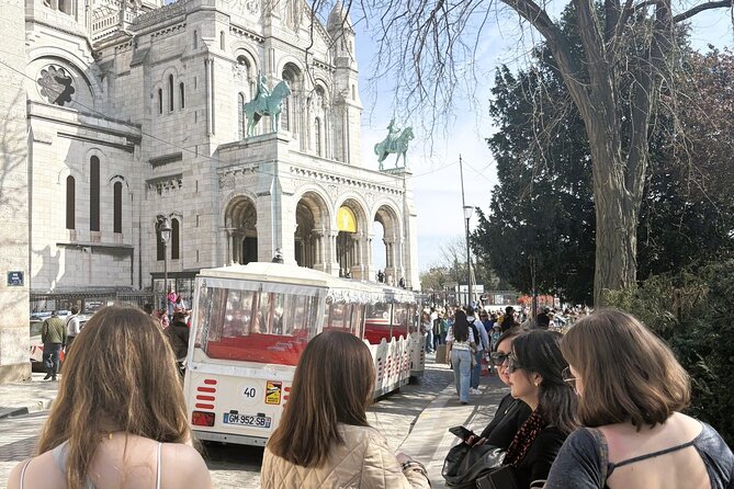 Montmartre & Sacré Coeur : Museum & Coffee In A Tiny Group Tour - A 3-hour Montmartre plan that actually feels doable