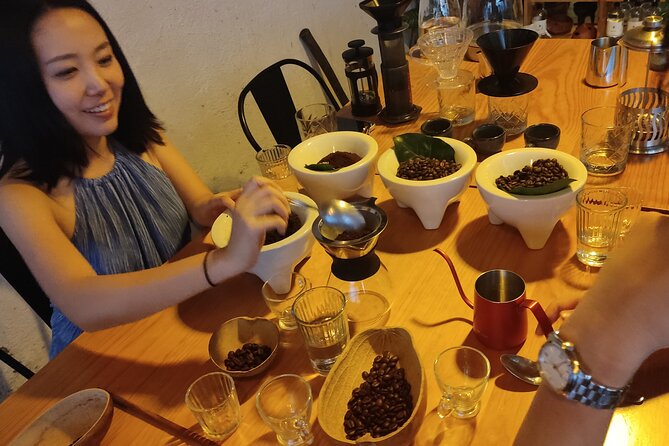 Oaxaca Coffee Tasting - Stop at Espacio Mezcal: an intimate coffee bar moment