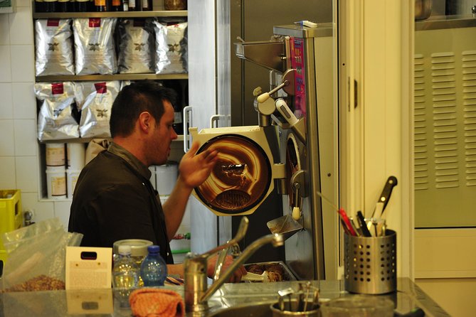 Rome: Private Espresso, Gelato and Tiramisu Food Tour - Piazza Navona: Samples in One of Rome’s Best-Looking Squares
