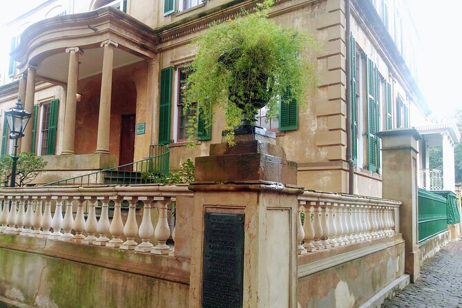 Savannah History plus Coffee and Chocolate Walking Tour - Meeting Point, Parking, and Getting There Without Stress