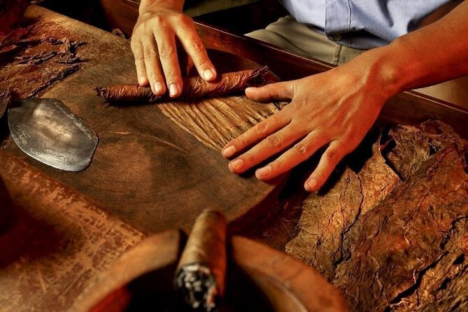 Shopping tour Punta Cana rum cigars coffee larimar chocolate souvenirs mamajuan - Larimar, Art, and Crafts: Making Souvenirs Feel Like Stories
