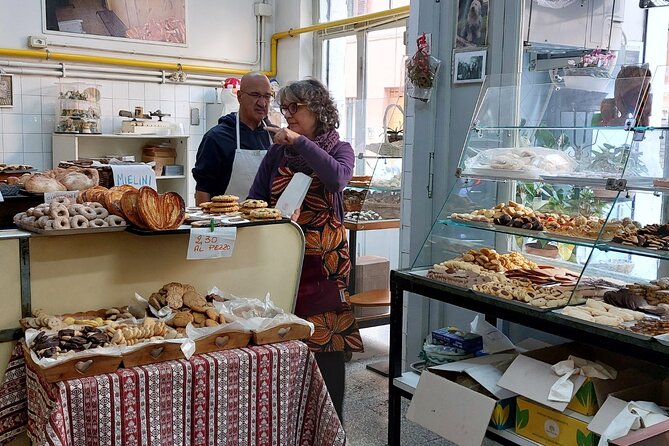 Trastevere Breakfast to Lunch Food Tour: Coffee, Maritozzi & Wine - Piazza Santa Maria in Trastevere: Why a Square Break Matters