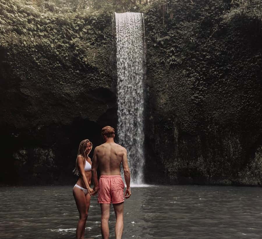 Ubud: Waterfall, Holy Water Temple,Swing&coffee plantation - Tirta Empul Temple and the holy-water cleansing: what you’re really witnessing