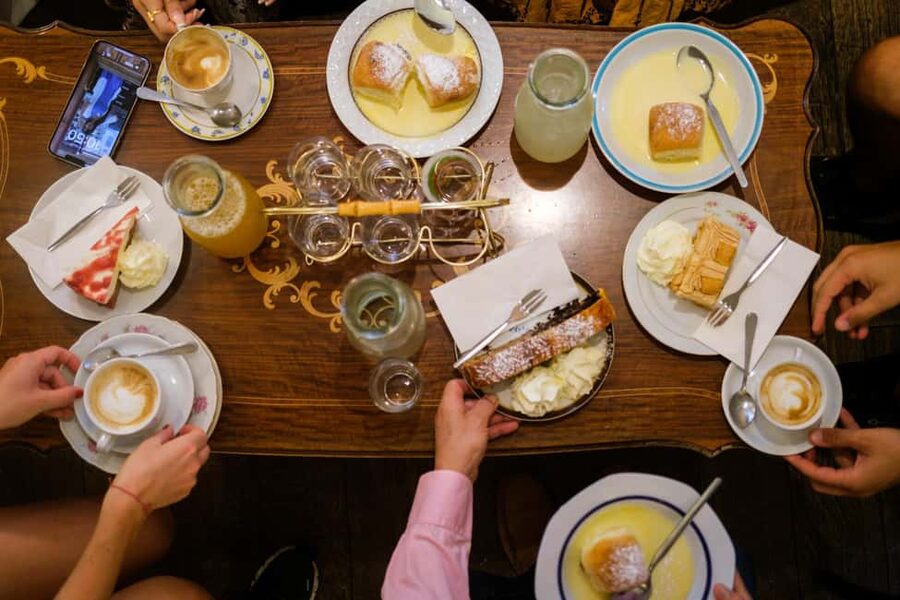 Vienna Coffee and Cake Tour: Sweets, Stories & Hidden Cafés - Starting at Jasomirgrottstrasse and getting oriented fast