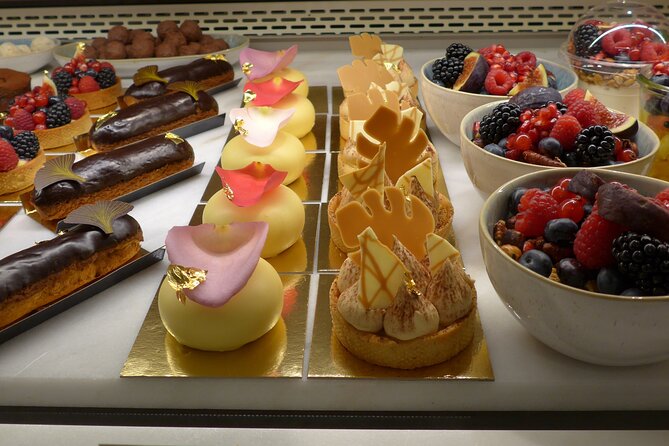 Vienna Coffee, Cake & Pastries Tour with Local Stories - Reumannplatz: a family bakery and a local district vibe